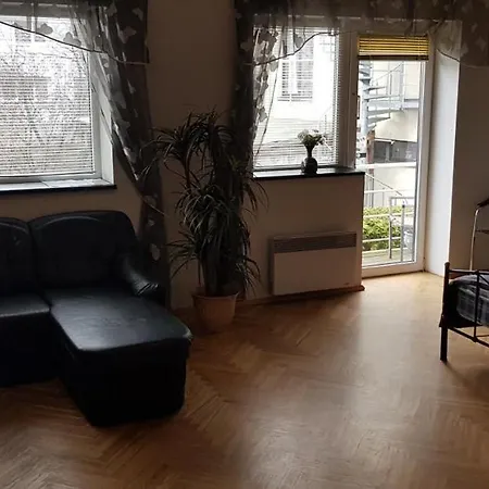 Hostel Ranna Παρνού